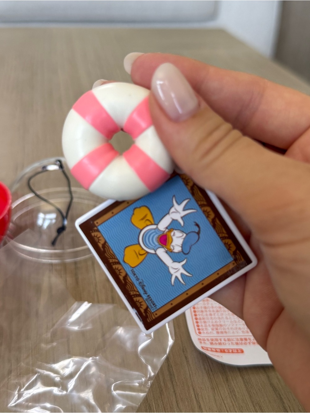 Tokyo Disneyland Donald Duck Shrimp Bun Keychain Gachapon NEW From Japan